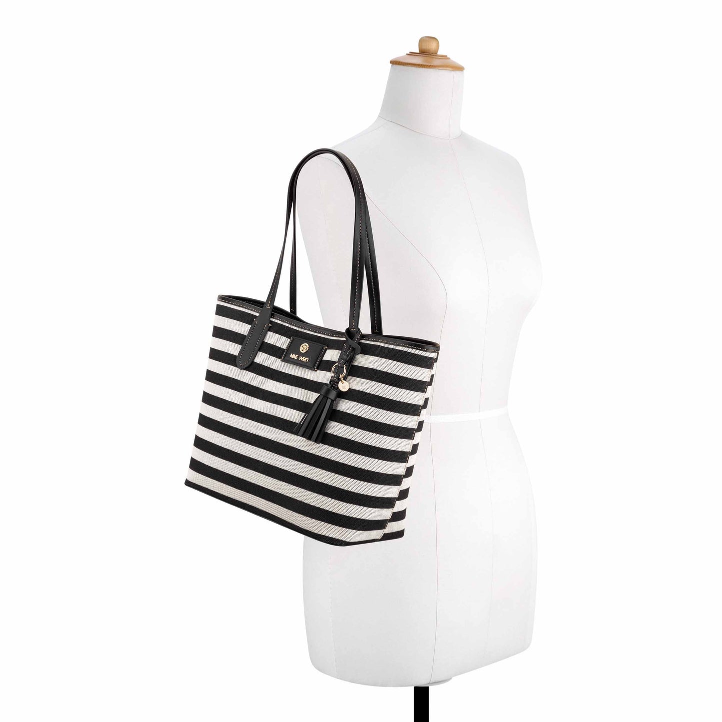 Cartera  Tote Nori Negro