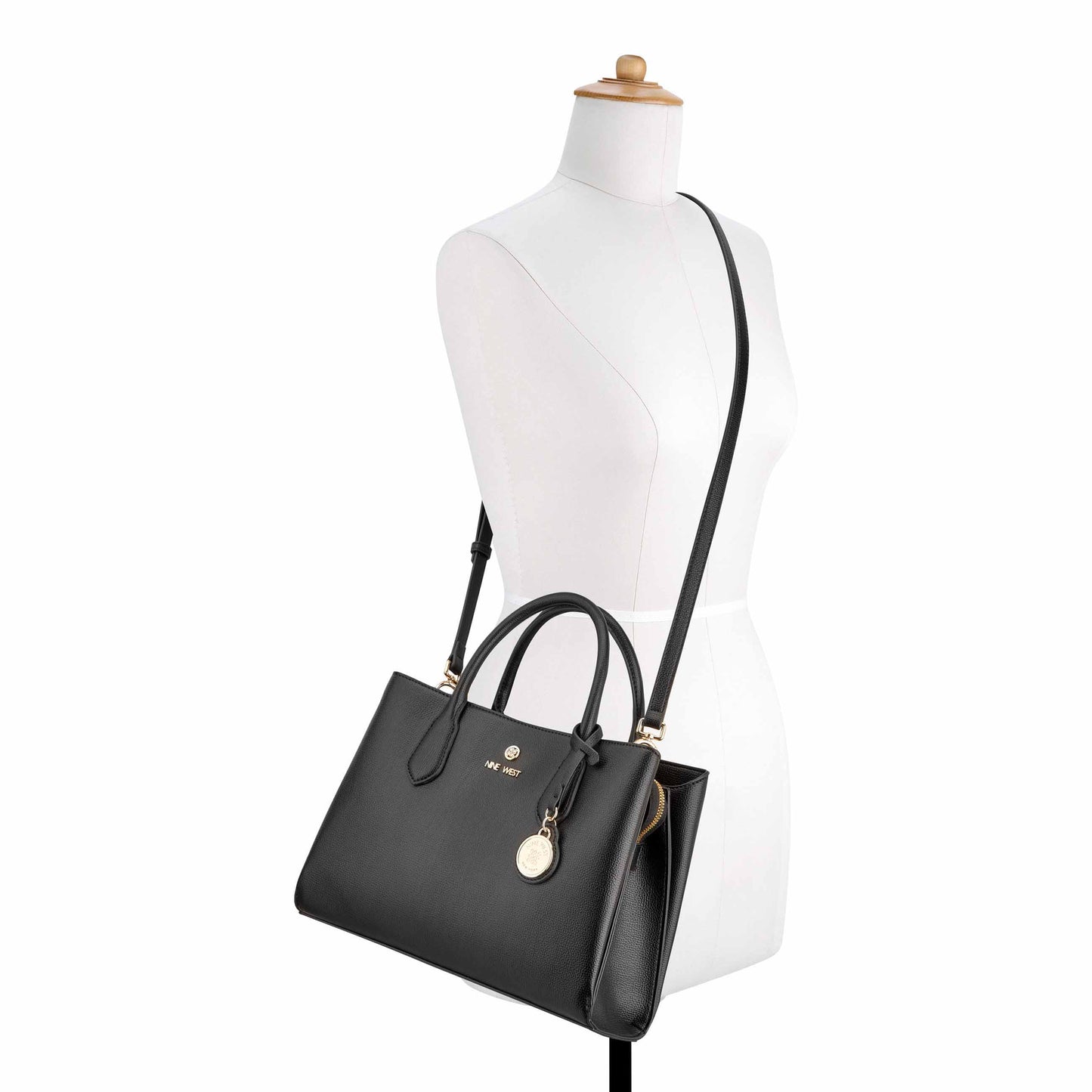 Cartera  Satchel Kyrie2 Negro5